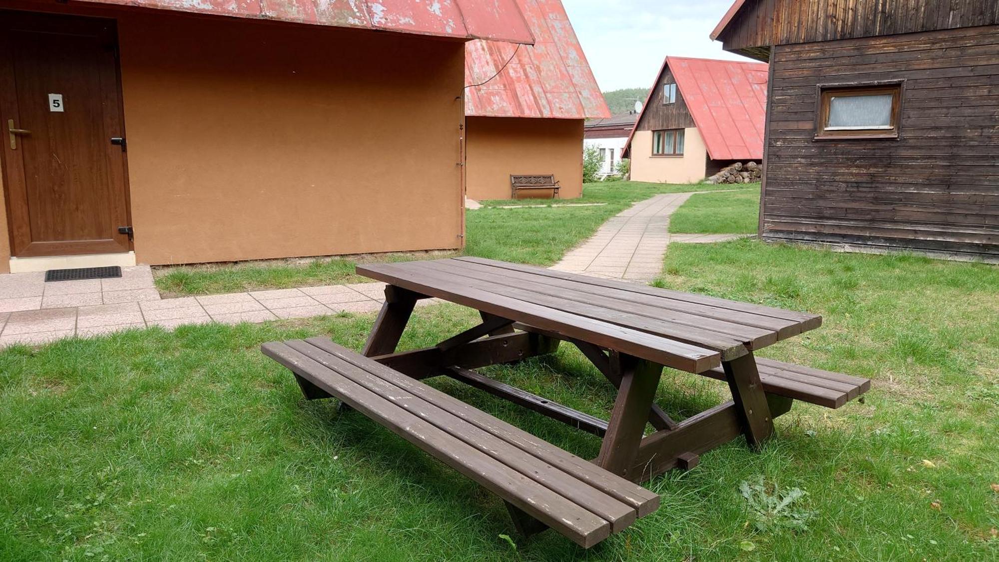 Raj Sportovni A Rekreacni Resort Branzez Kněžmost Eksteriør billede