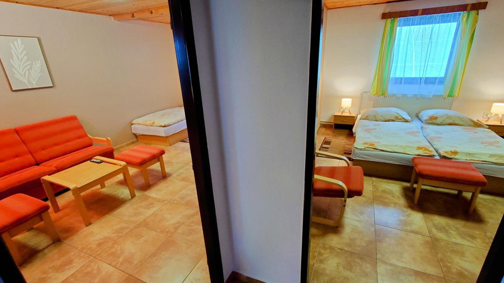 Raj Sportovni A Rekreacni Resort Branzez Kněžmost Eksteriør billede