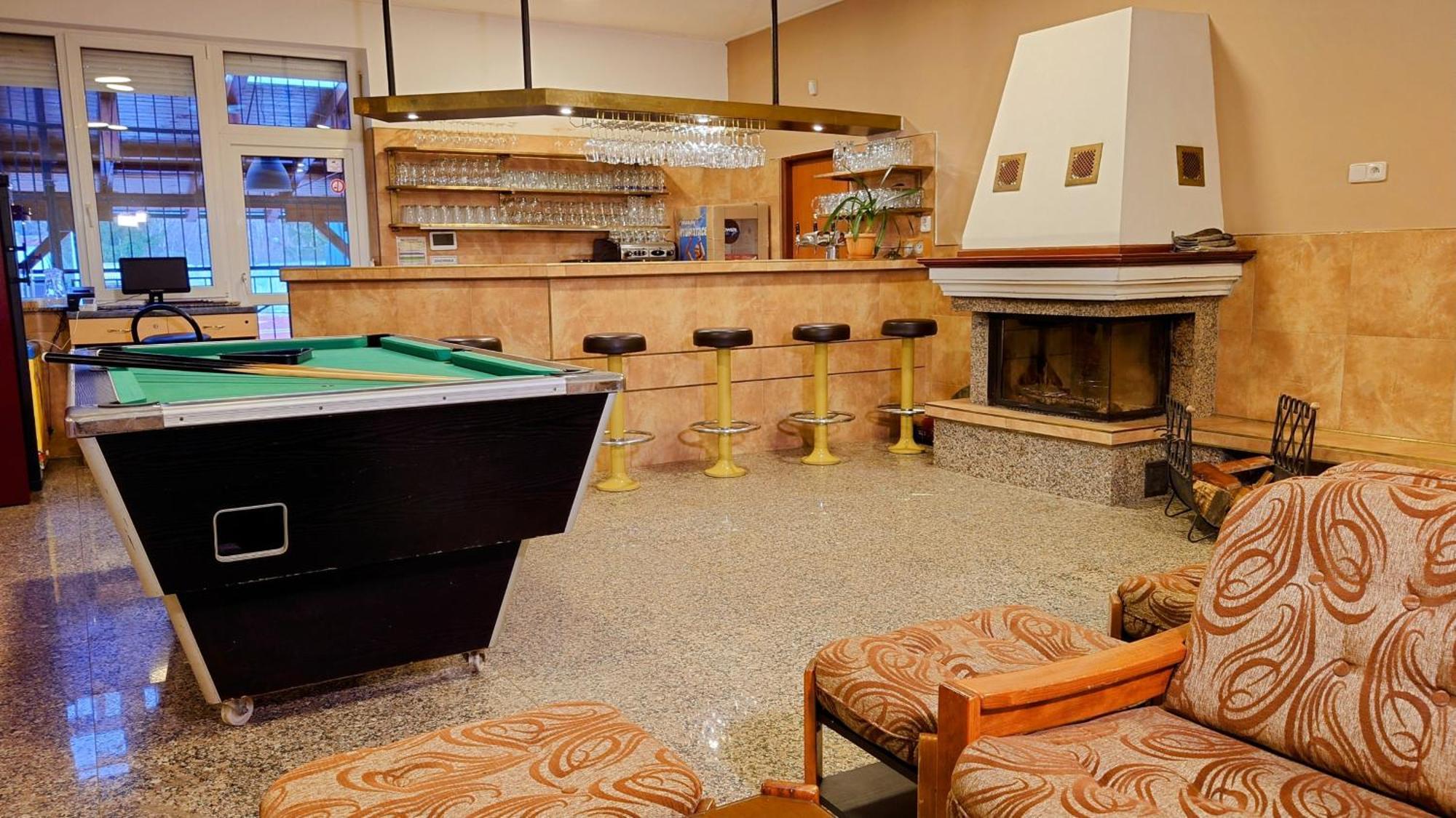 Raj Sportovni A Rekreacni Resort Branzez Kněžmost Eksteriør billede
